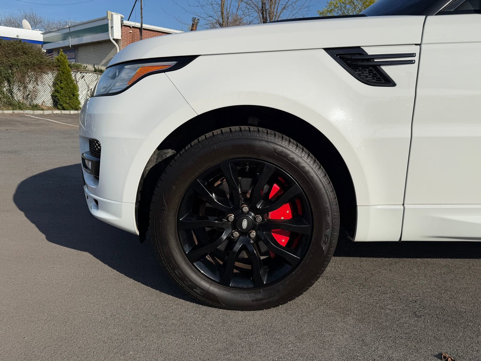 Used 2016 Land Rover Range Rover Sport HSE image 8