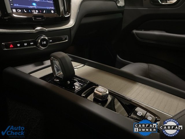 Used 2025 Volvo XC60 B5 Plus image 47