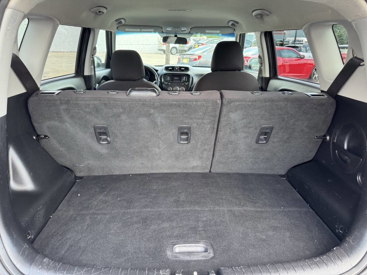 Used 2017 Kia Soul image 30