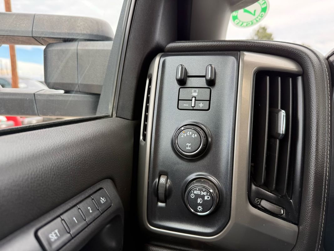 Used 2019 Chevrolet Silverado 3500 High Country w/ Duramax Plus Package image 32