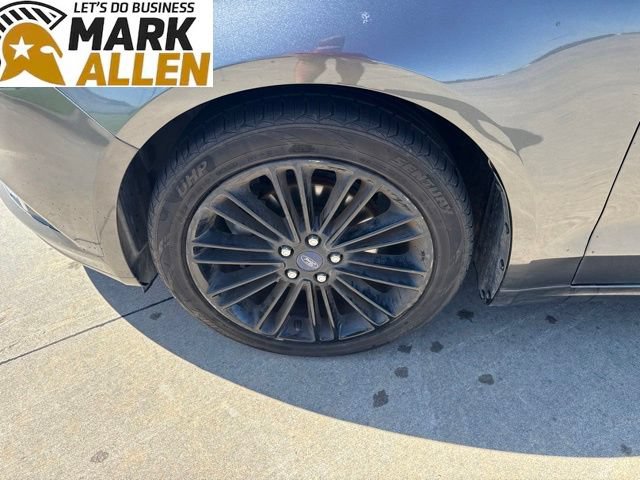 Used 2016 Ford Fusion SE w/ Equipment Group 202A FWD image 7