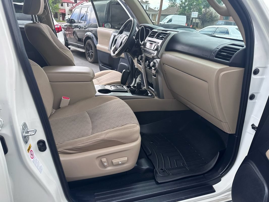 Used 2012 Toyota 4Runner SR5 AWD/4WD image 8