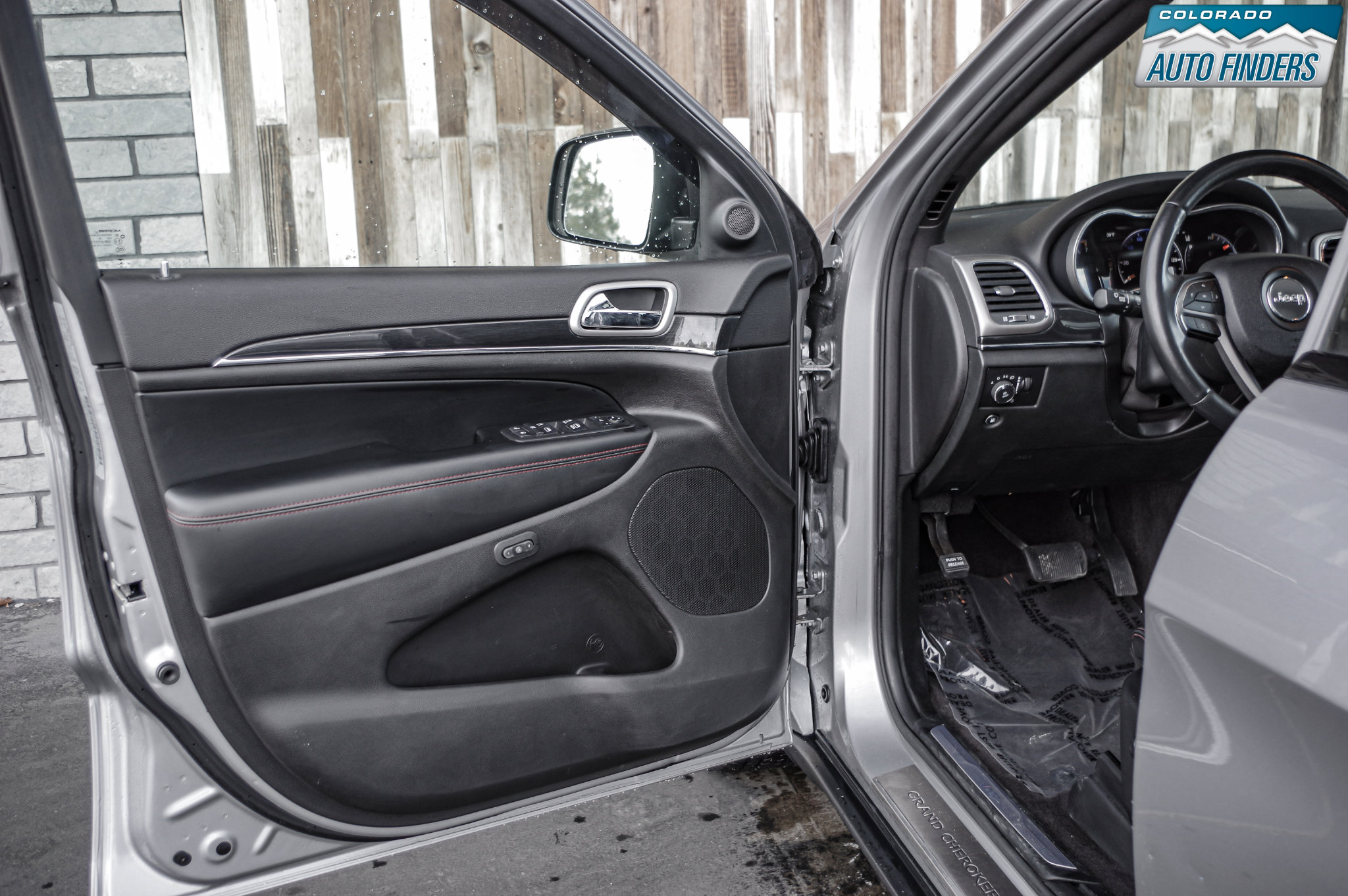 Used 2018 Jeep Grand Cherokee Trailhawk w/ Trailhawk Luxury Group image 10