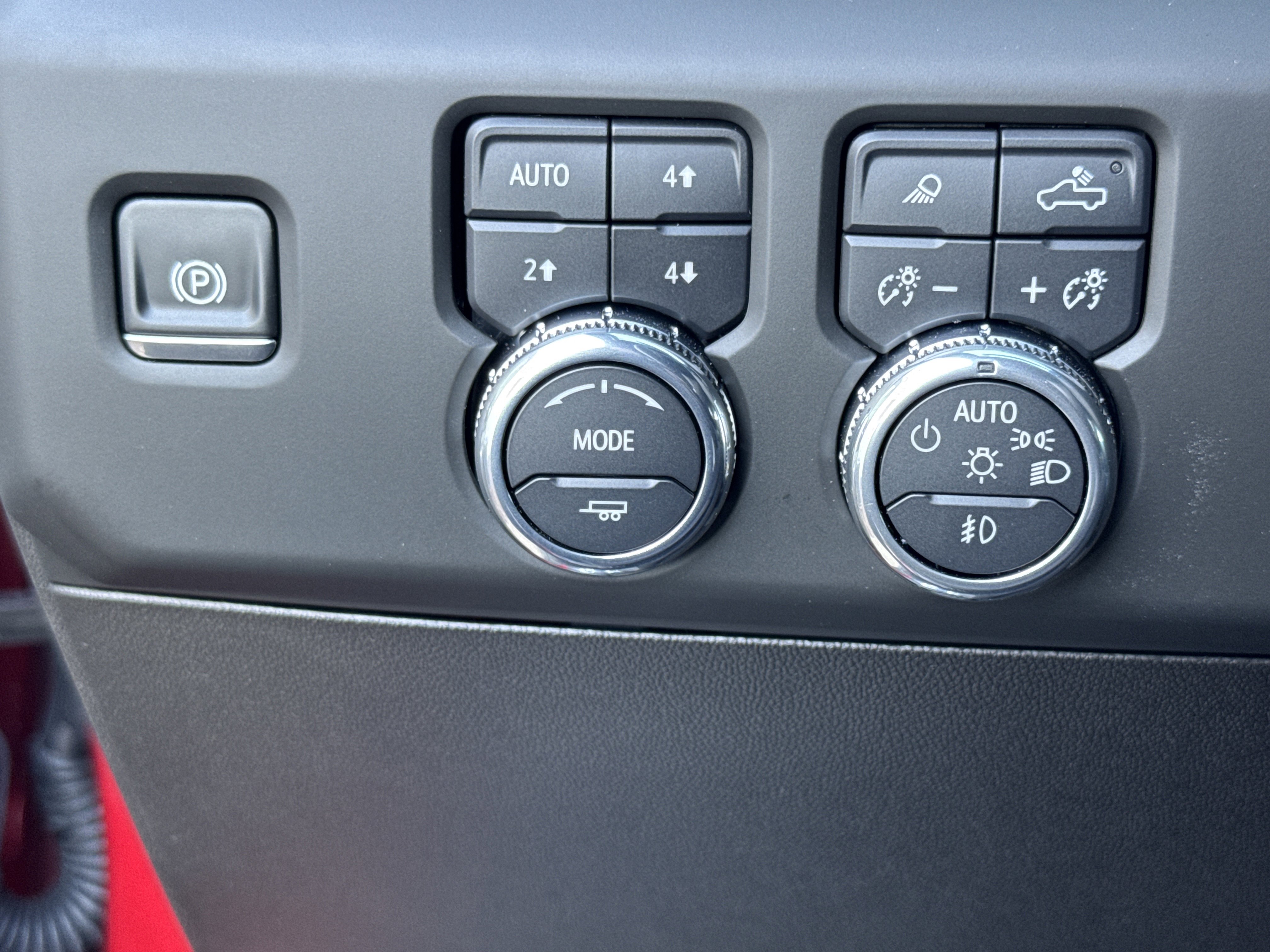 New 2025 GMC Sierra 2500 AT4 w/ AT4 Premium Plus Package AWD/4WD image 28
