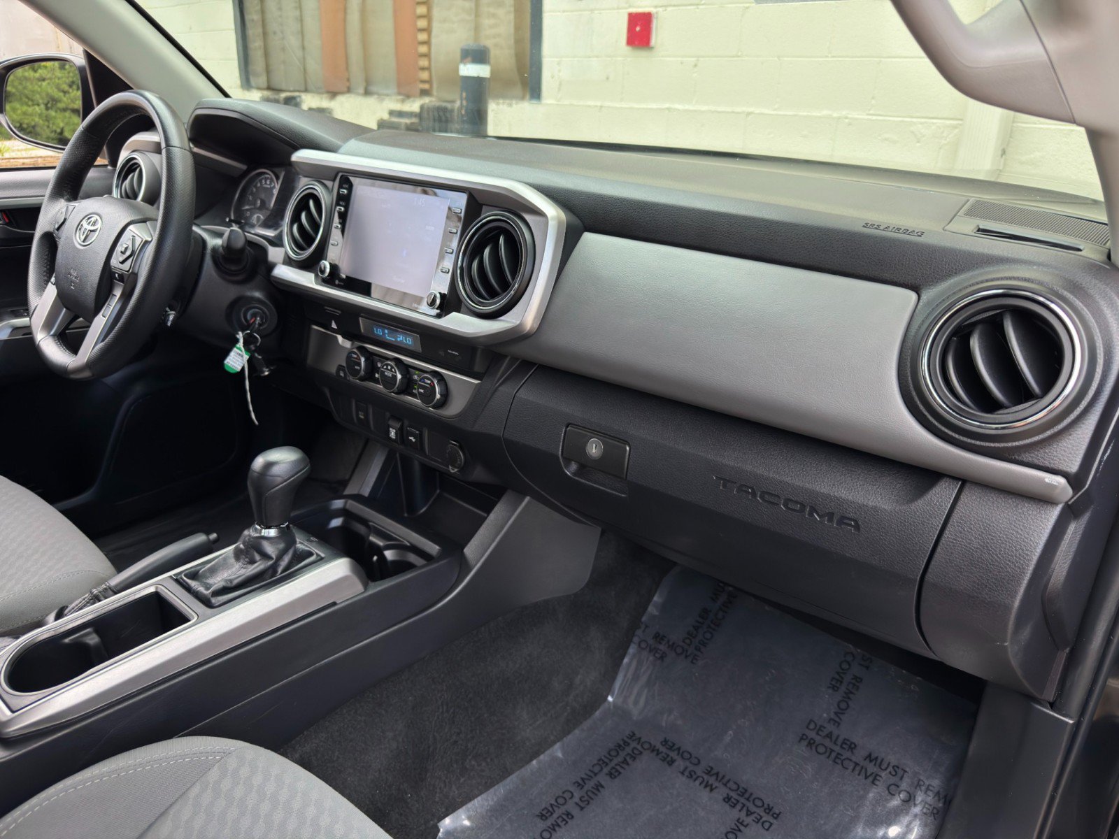 Used 2022 Toyota Tacoma SR5 RWD image 13
