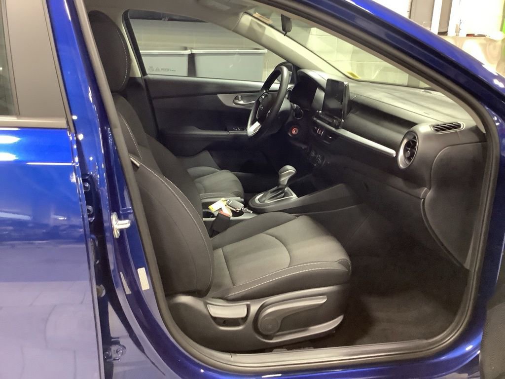 Certified 2023 Kia Forte LXS image 21