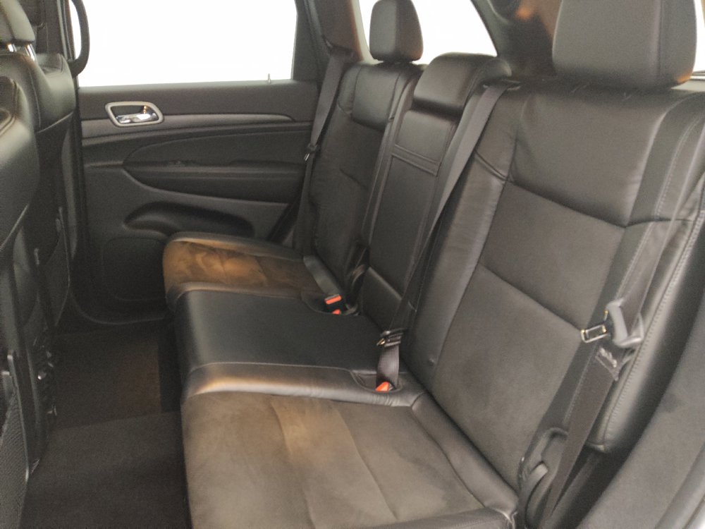 Used 2022 Jeep Grand Cherokee Laredo X image 18