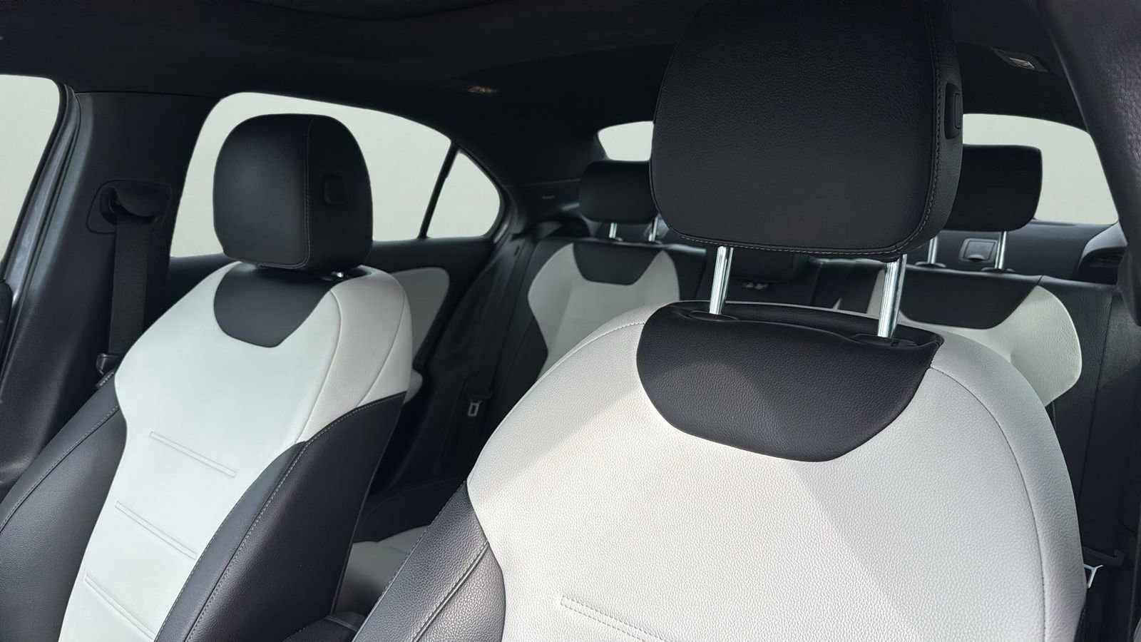 Used 2019 Mercedes-Benz A 220 4MATIC image 10