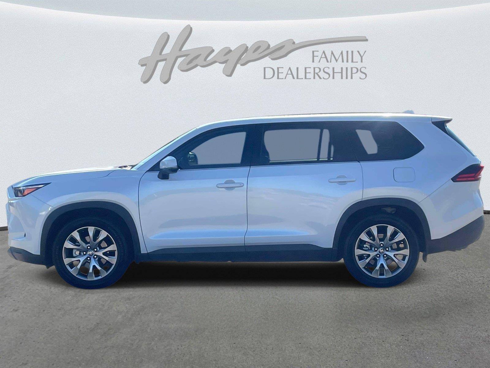 Used 2025 Toyota Grand Highlander FWD image 6