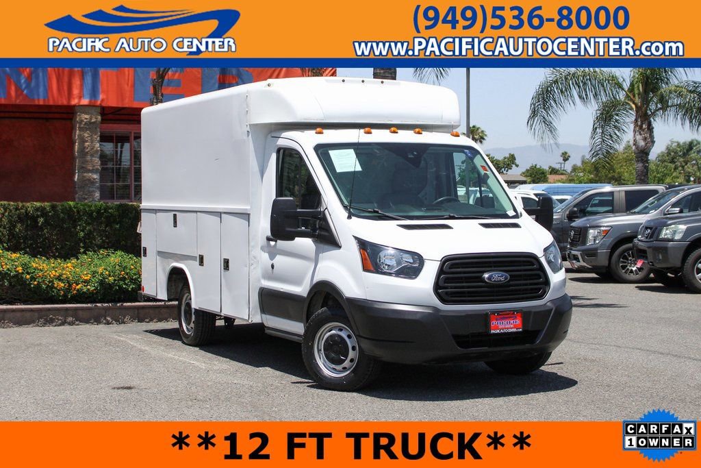 Used 2019 Ford Transit 250 138 RWD image 1