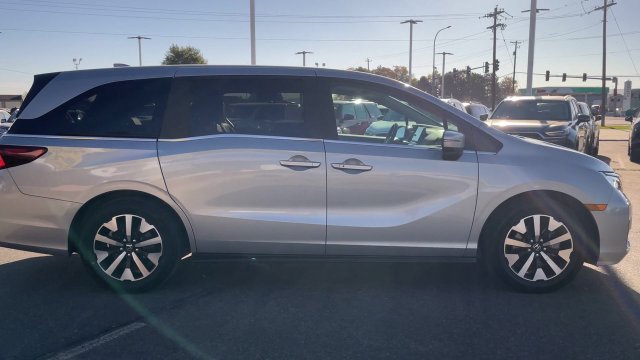 Used 2025 Honda Odyssey EX-L image 2