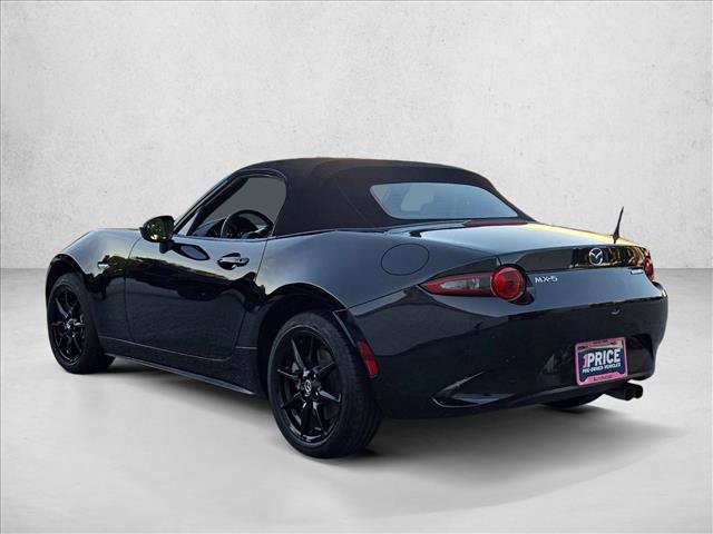Used 2022 MAZDA MX-5 Miata Sport RWD image 8