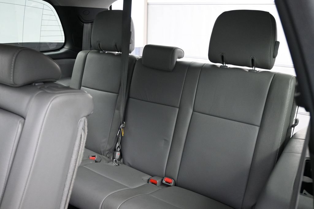 Used 2018 Toyota Sequoia Limited w/ Safety & Convenience Package AWD/4WD image 16