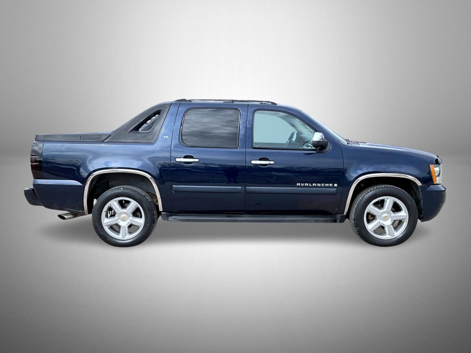 Used 2007 Chevrolet Avalanche LT w/ LT Preferred Equipment Group AWD/4WD image 4