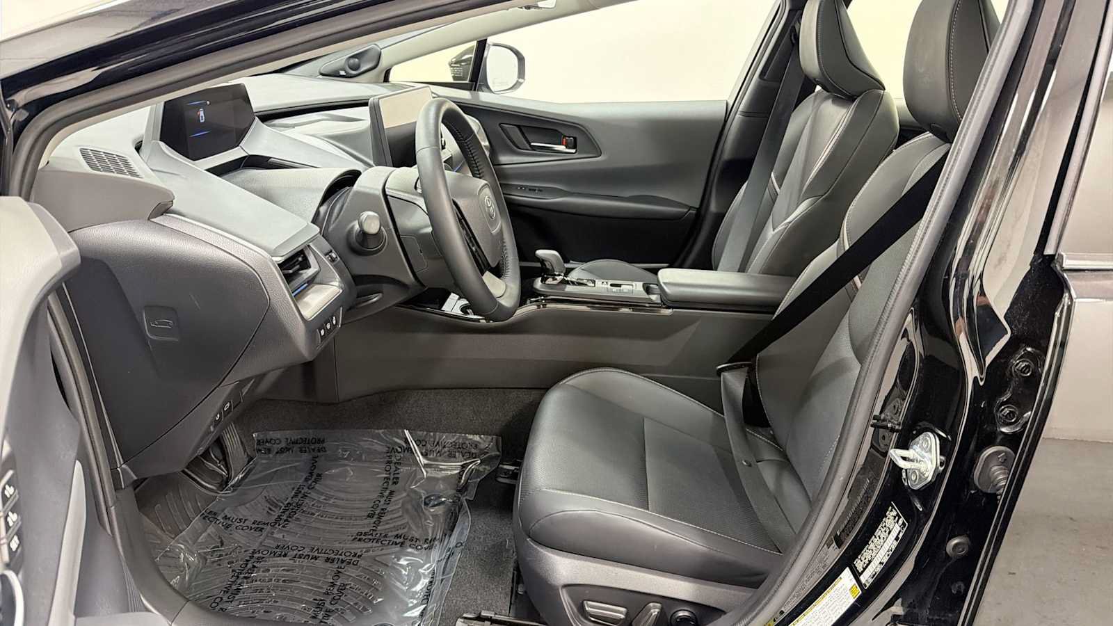 Certified 2023 Toyota Prius Limited w/ Limited Premium Package FWD image 13
