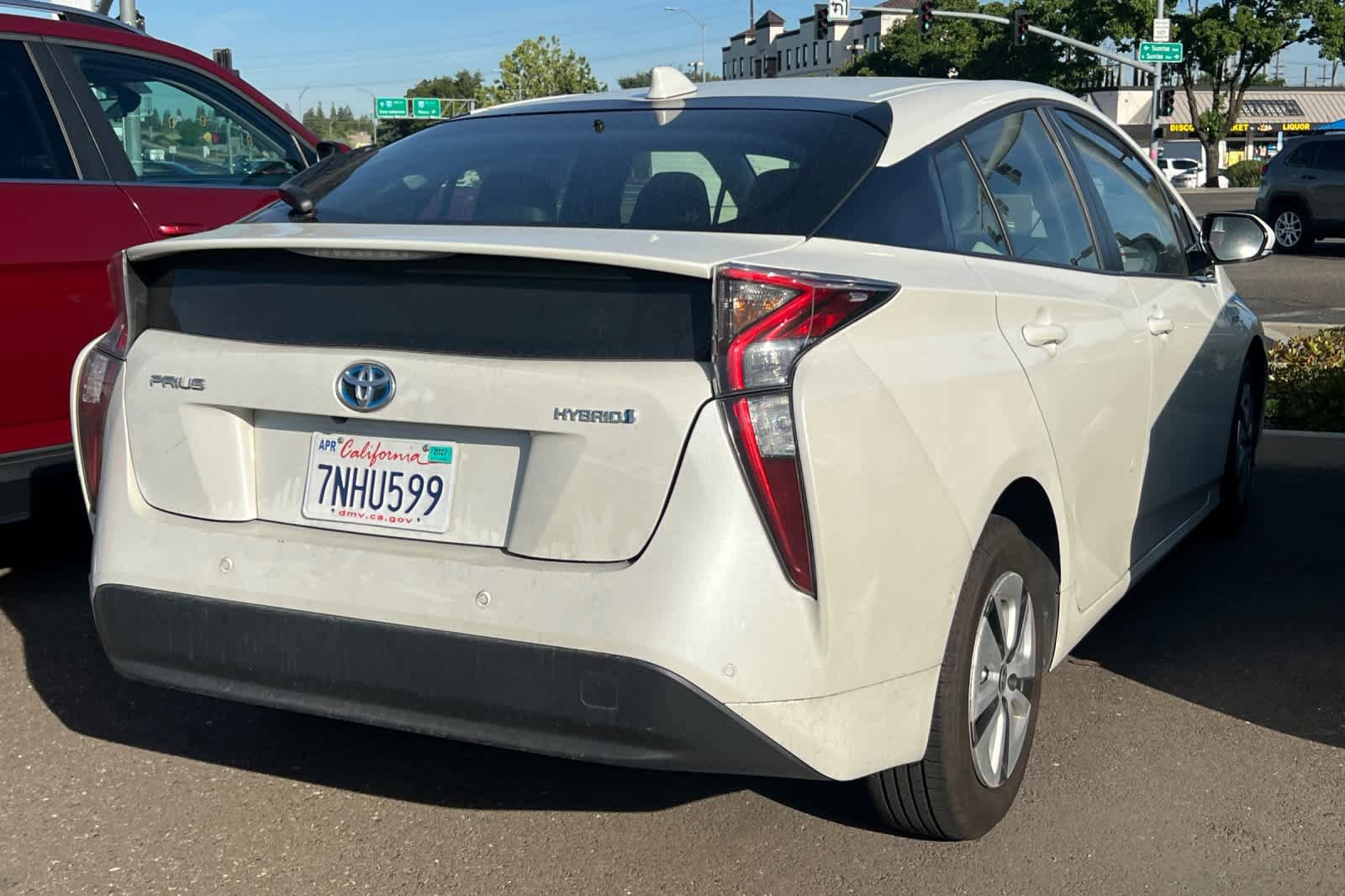 Certified 2016 Toyota Prius Four w/ Advanced Technology Package FWD image 4