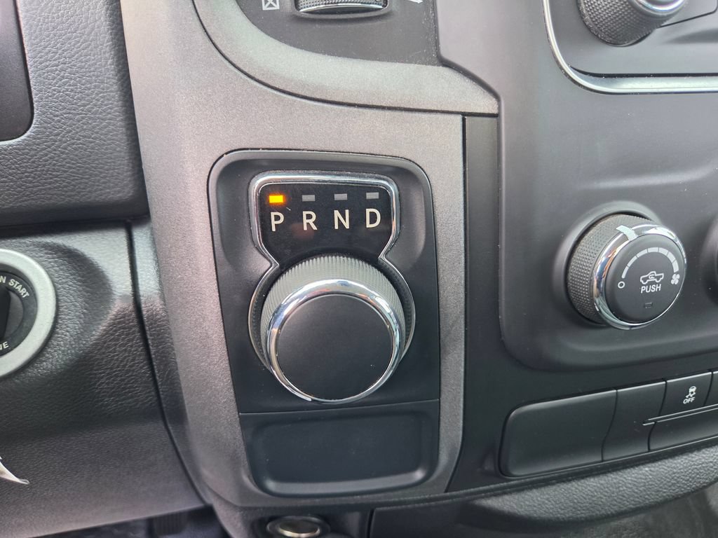 Used 2018 RAM 1500 Express RWD image 26