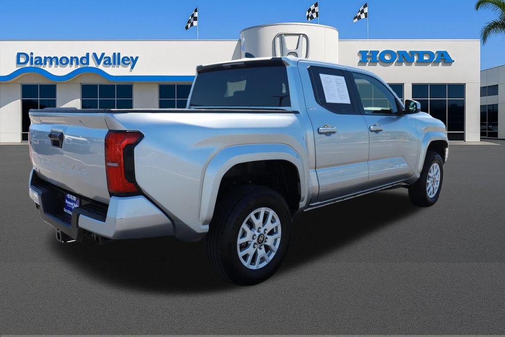 Used 2024 Toyota Tacoma SR5 AWD/4WD image 7