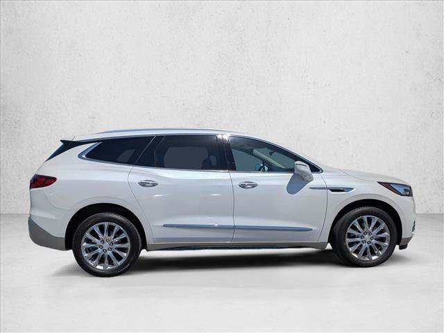 Used 2018 Buick Enclave Premium w/ Trailering Package AWD/4WD image 4