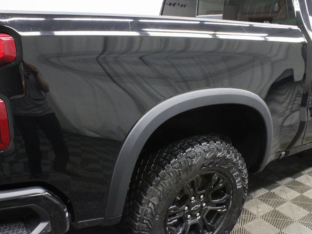 Used 2023 Chevrolet Silverado 1500 ZR2 w/ Technology Package image 38