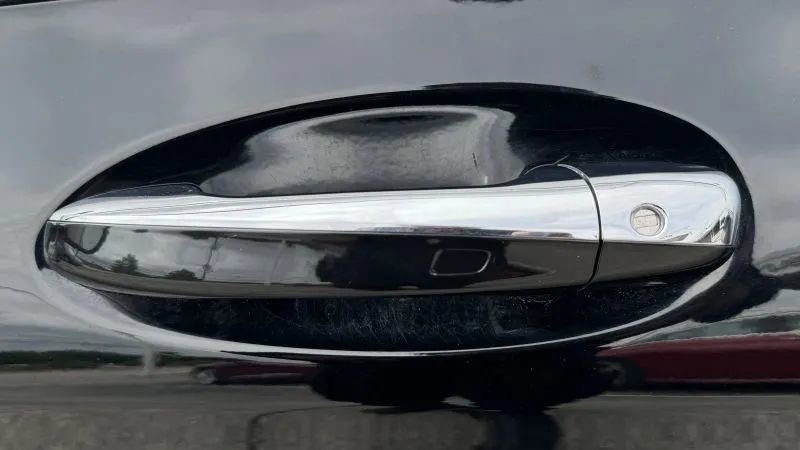 Used 2015 Mercedes-Benz C 300 4MATIC Sedan image 12