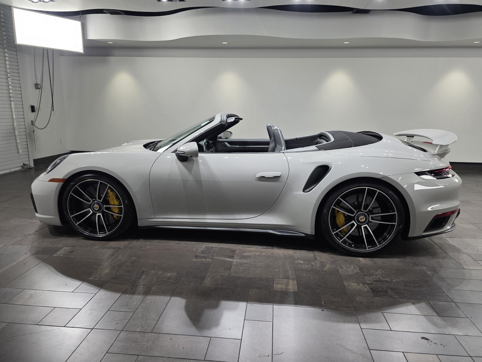 Used 2024 Porsche 911 Turbo S AWD/4WD image 3