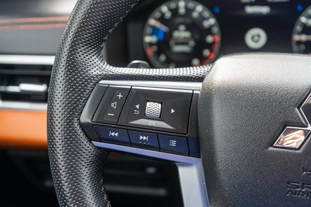 Used 2022 Mitsubishi Outlander SEL image 32