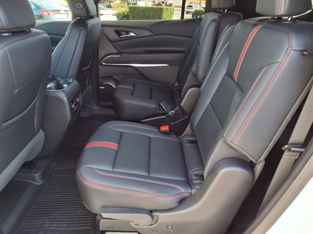 New 2026 Chevrolet Traverse RS w/ LPO, Floor Liner Package FWD image 13