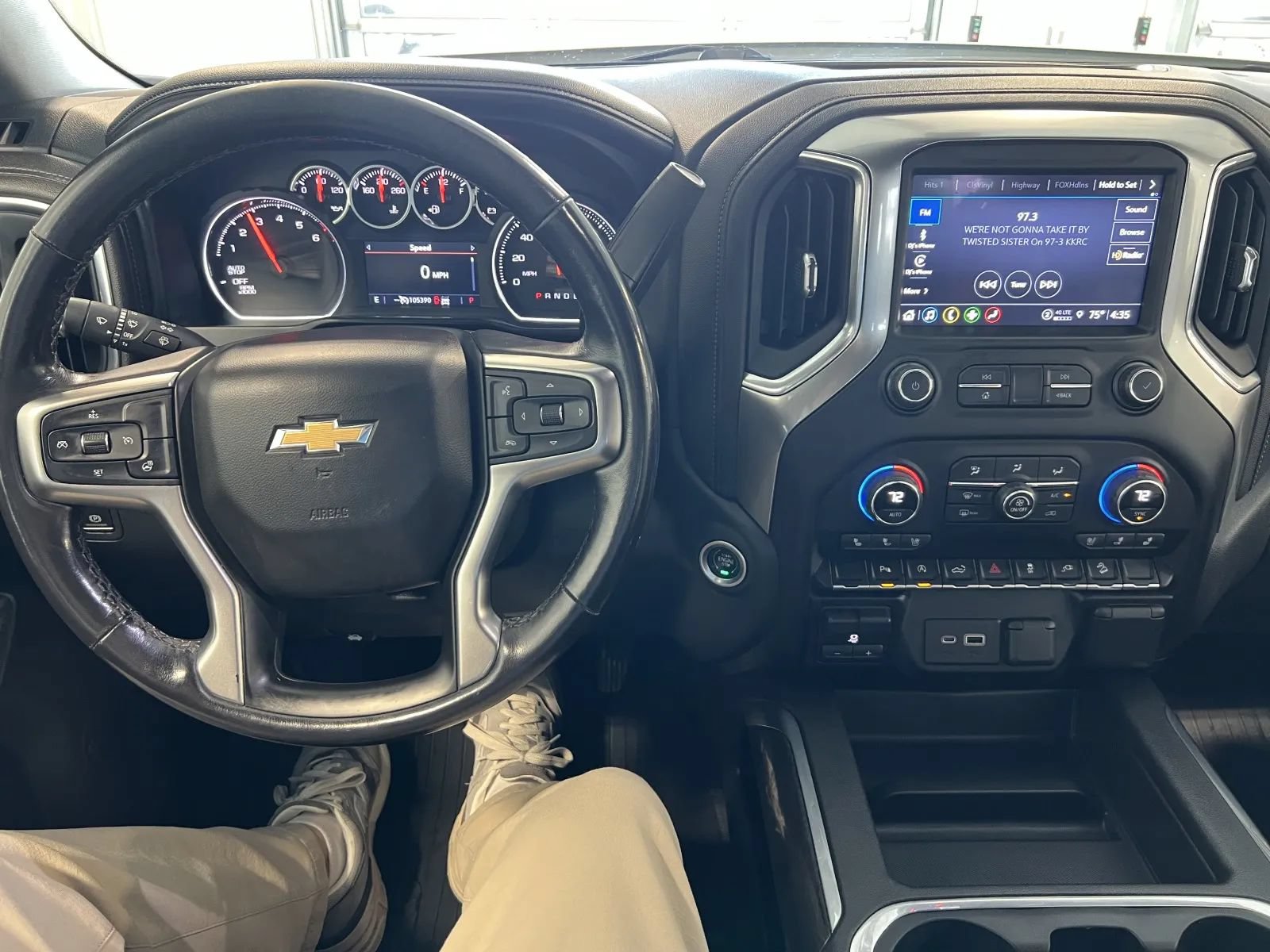 Used 2021 Chevrolet Silverado 1500 LTZ AWD/4WD image 38