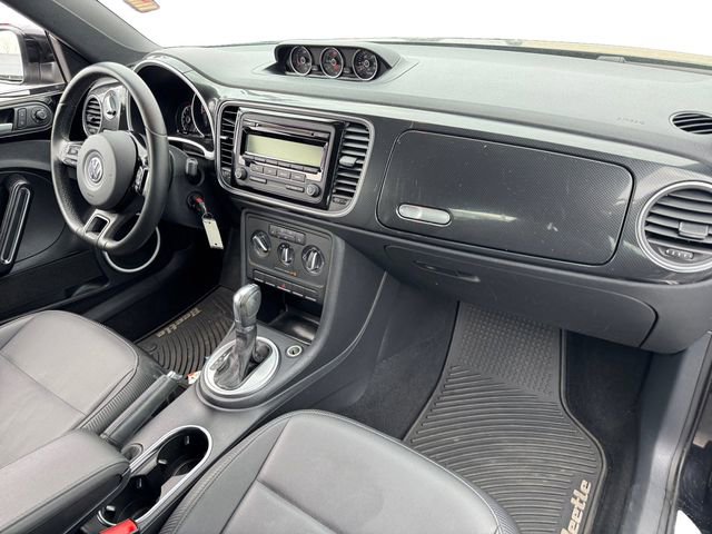 Used 2015 Volkswagen Beetle R-Line image 14