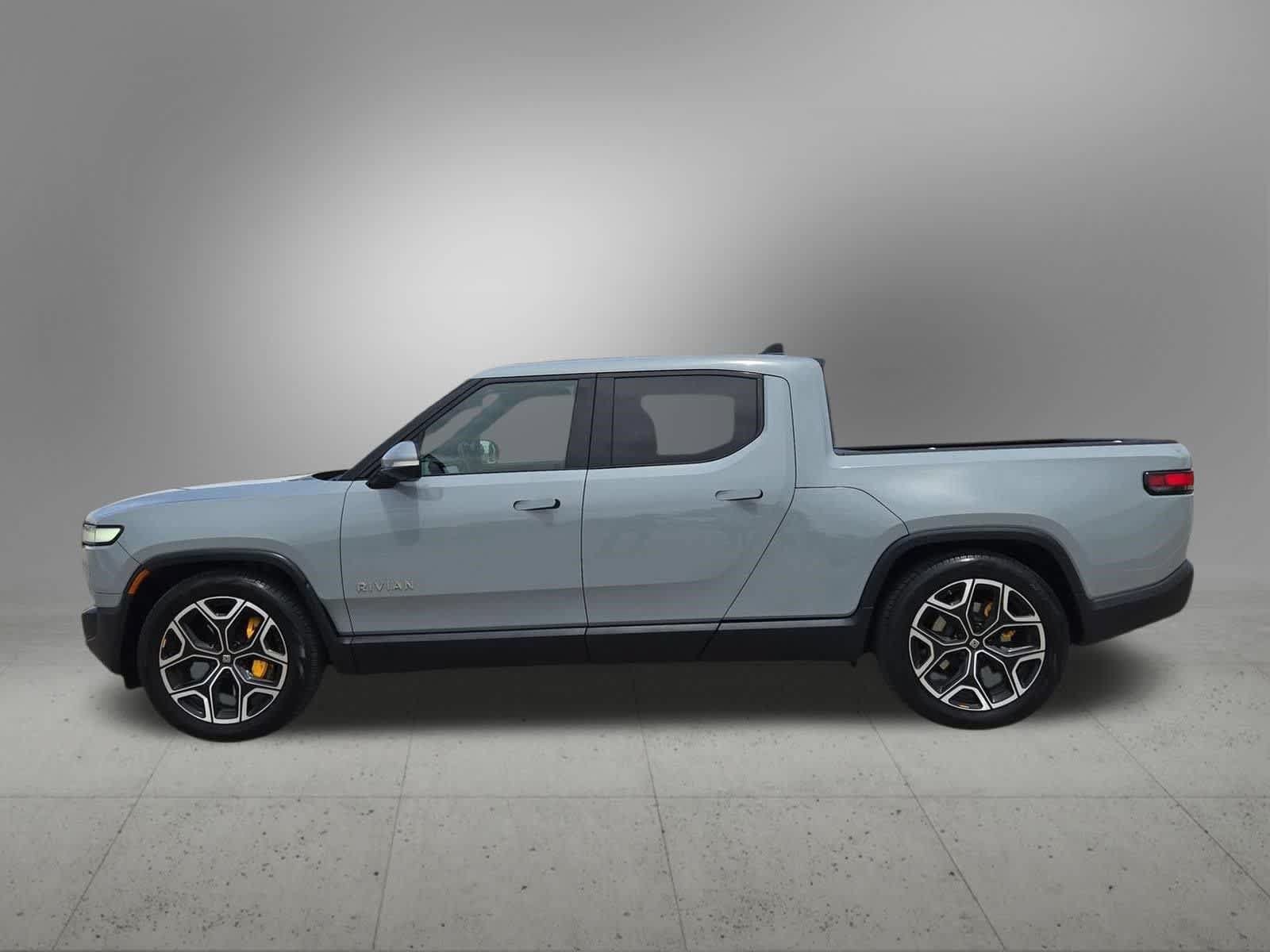 Used 2022 Rivian R1T Adventure AWD/4WD image 3