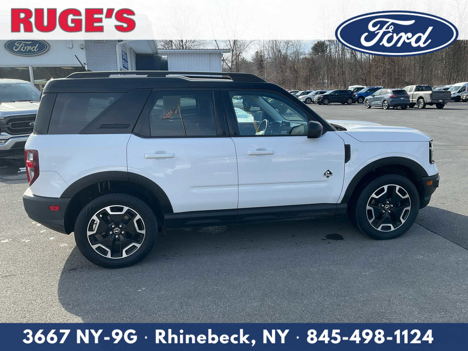 Used 2021 Ford Bronco Sport Outer Banks image 2