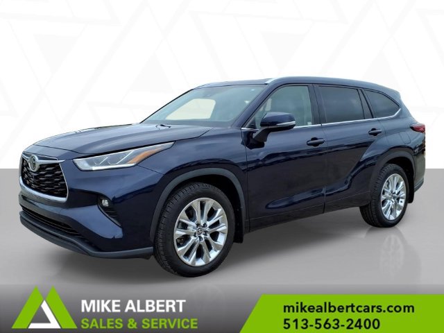 Used 2022 Toyota Highlander Limited AWD/4WD image 3