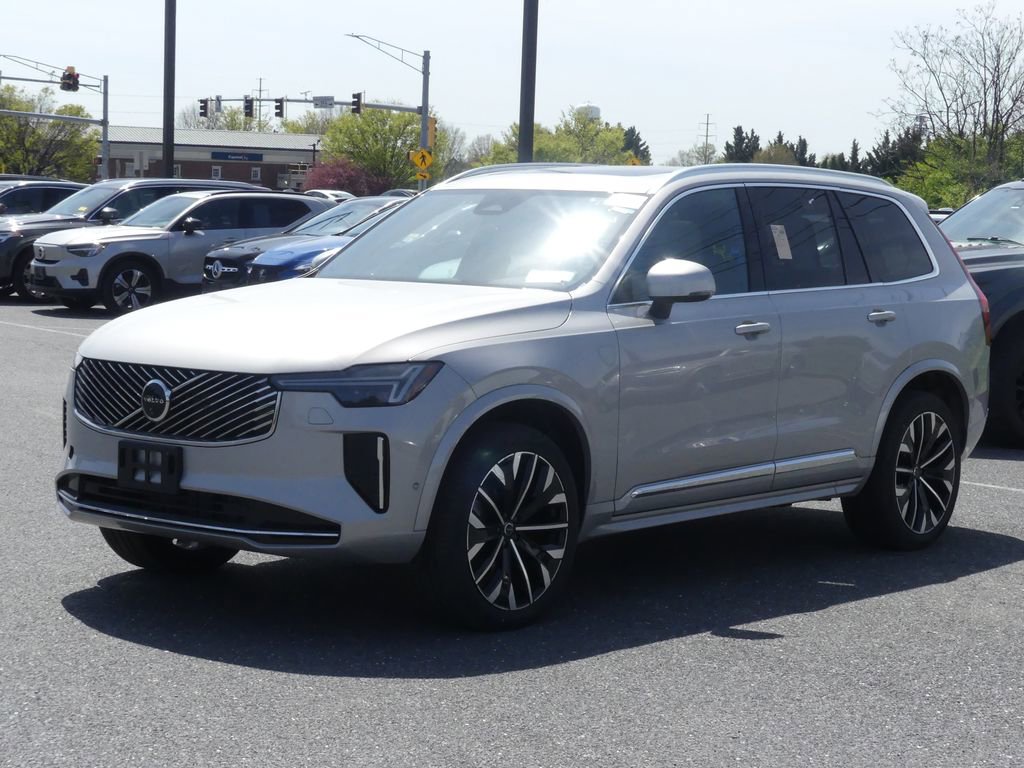 Used 2025 Volvo XC90 B6 Plus image 15