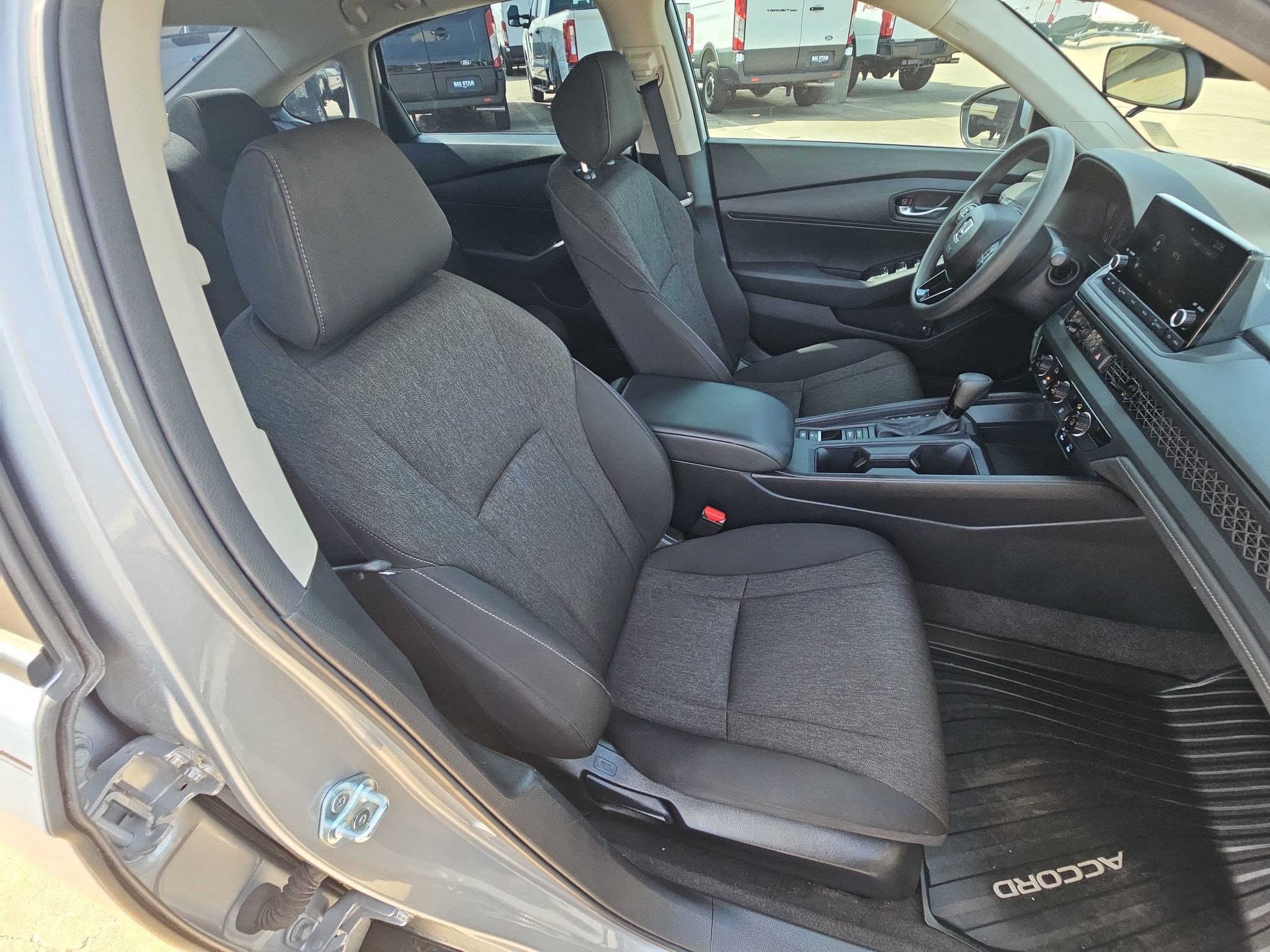 Used 2025 Honda Accord LX image 31