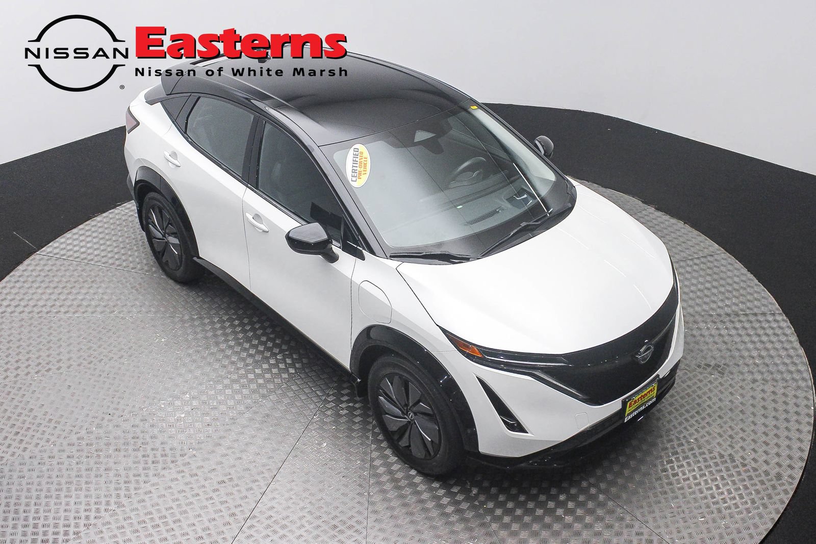 Used 2024 Nissan Ariya AWD image 3