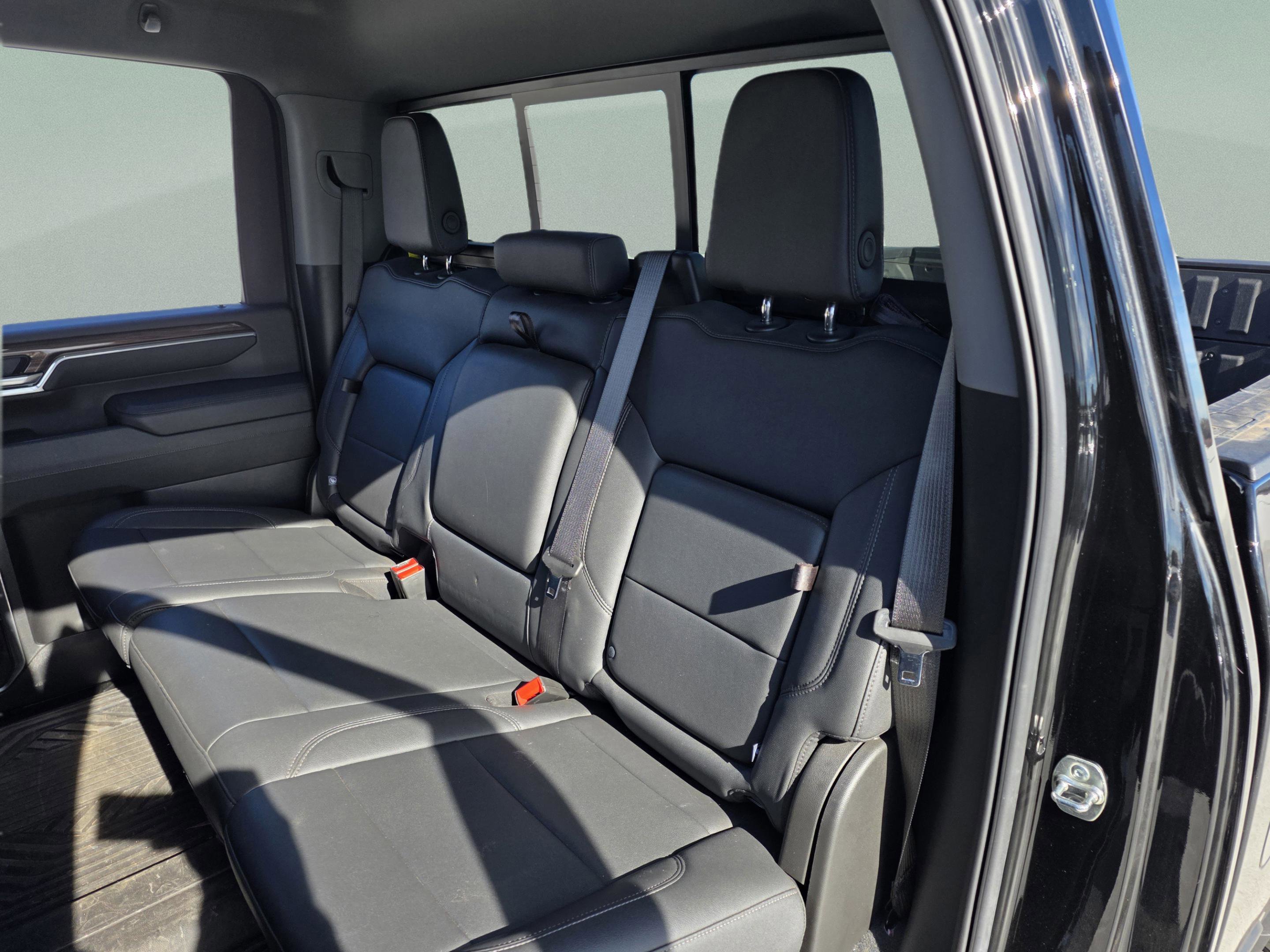 Used 2025 Chevrolet Silverado 2500 LT w/ Trail Boss Package image 18