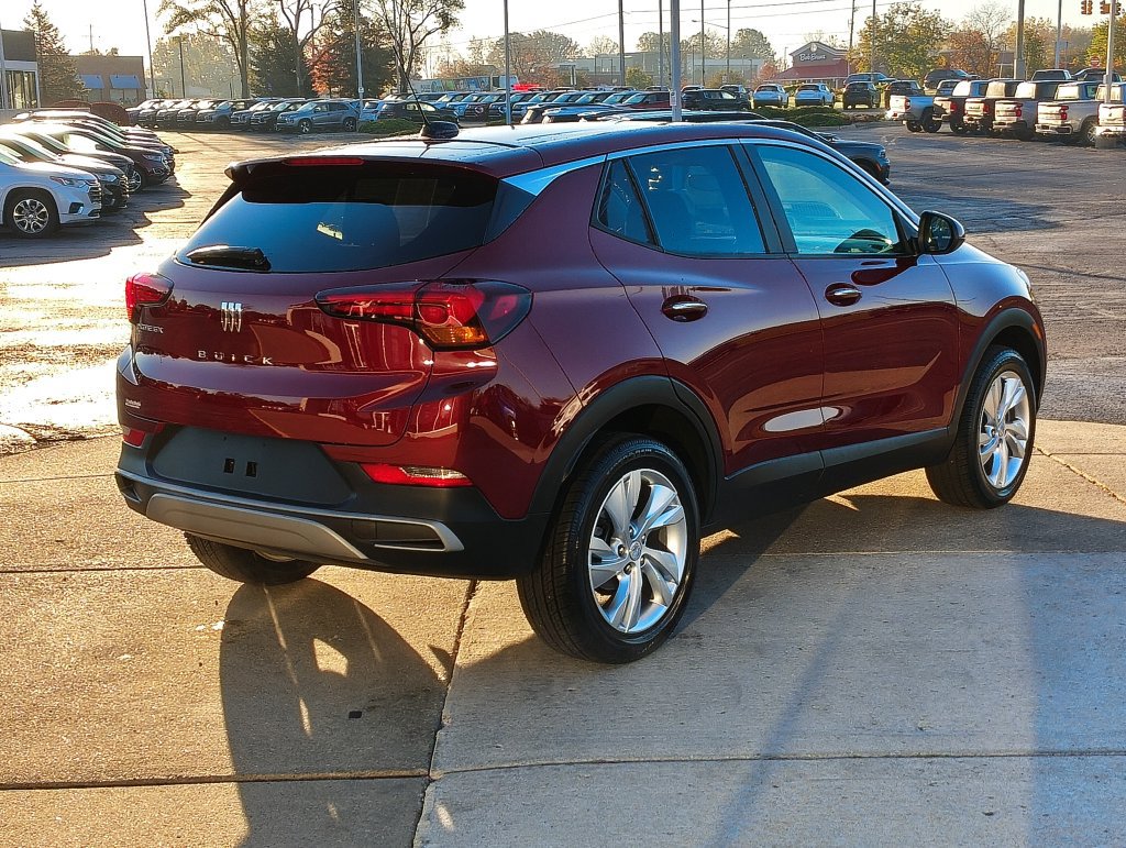 Used 2025 Buick Encore GX Preferred AWD/4WD image 28