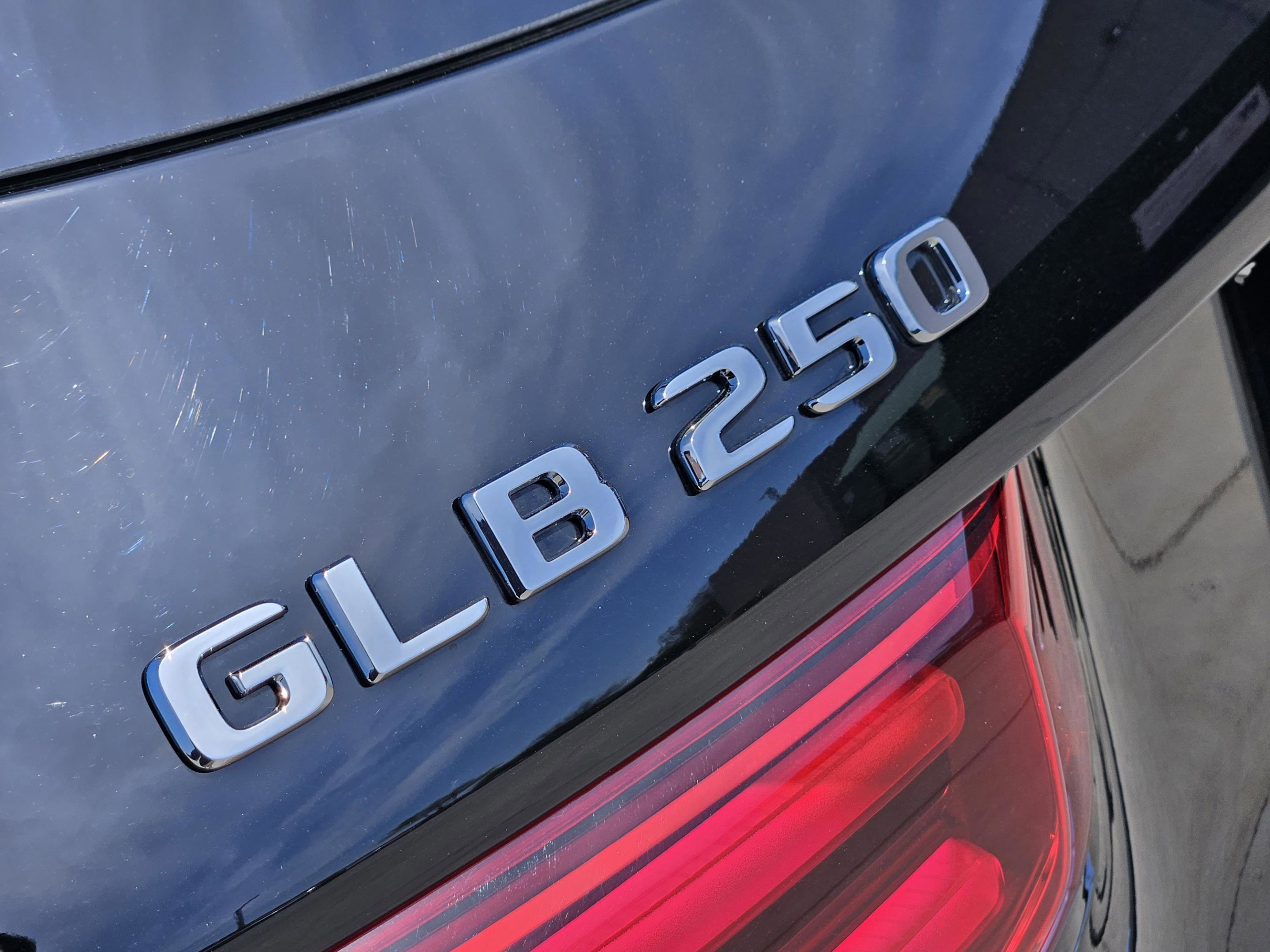 Certified 2026 Mercedes-Benz GLB 250 image 27