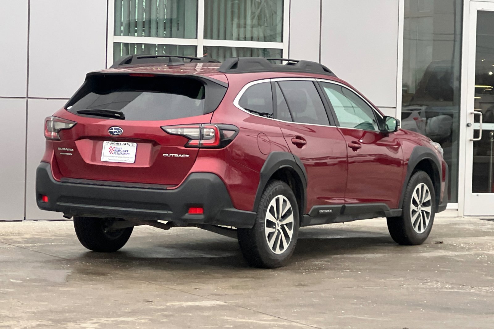 Used 2024 Subaru Outback Premium image 4