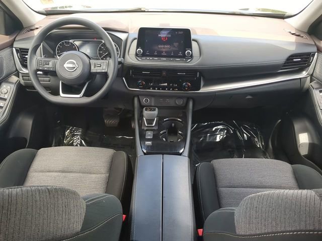 Used 2022 Nissan Rogue SV image 15