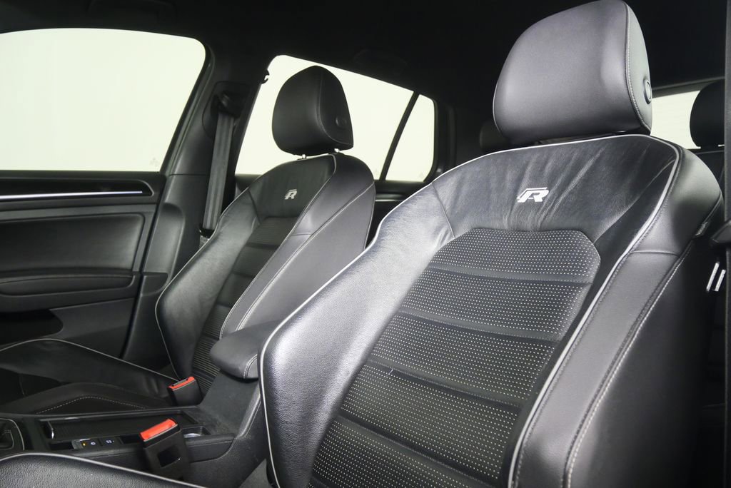 Used 2019 Volkswagen Golf R 4-Door AWD/4WD image 8