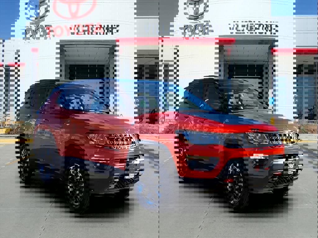 Used 2018 Jeep Compass Trailhawk w/ Leather Interior Group image 9