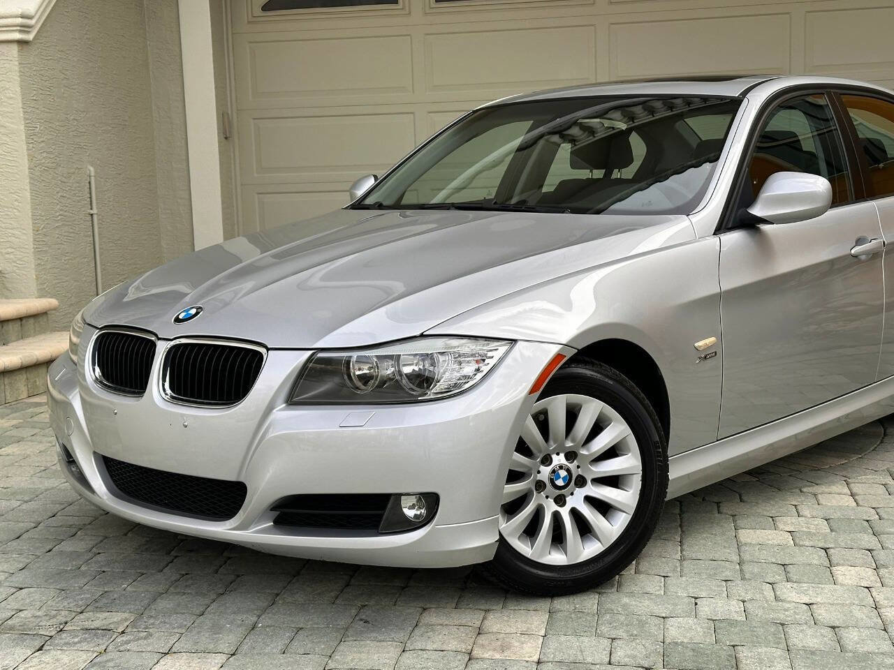 Used 2009 BMW 328i xDrive 328i xDrive AWD 4dr Sedan SULE image 2