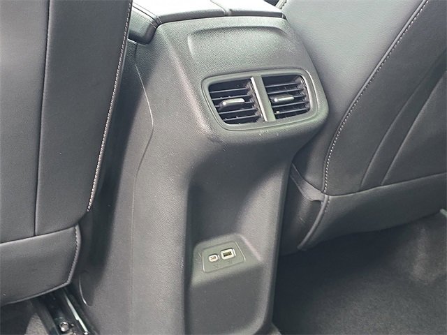 Used 2023 Buick Envision Essence image 25
