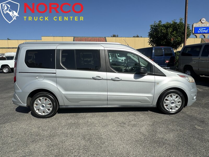 Used 2018 Ford Transit Connect XLT FWD image 1