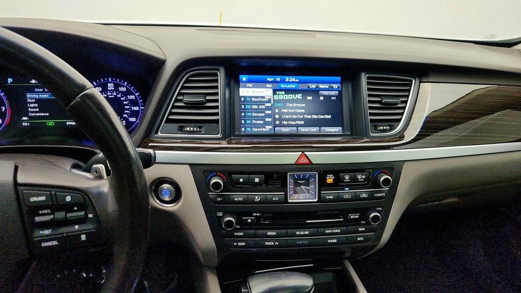 Used 2018 Genesis G80 3.8 w/ Option Group 02 image 18