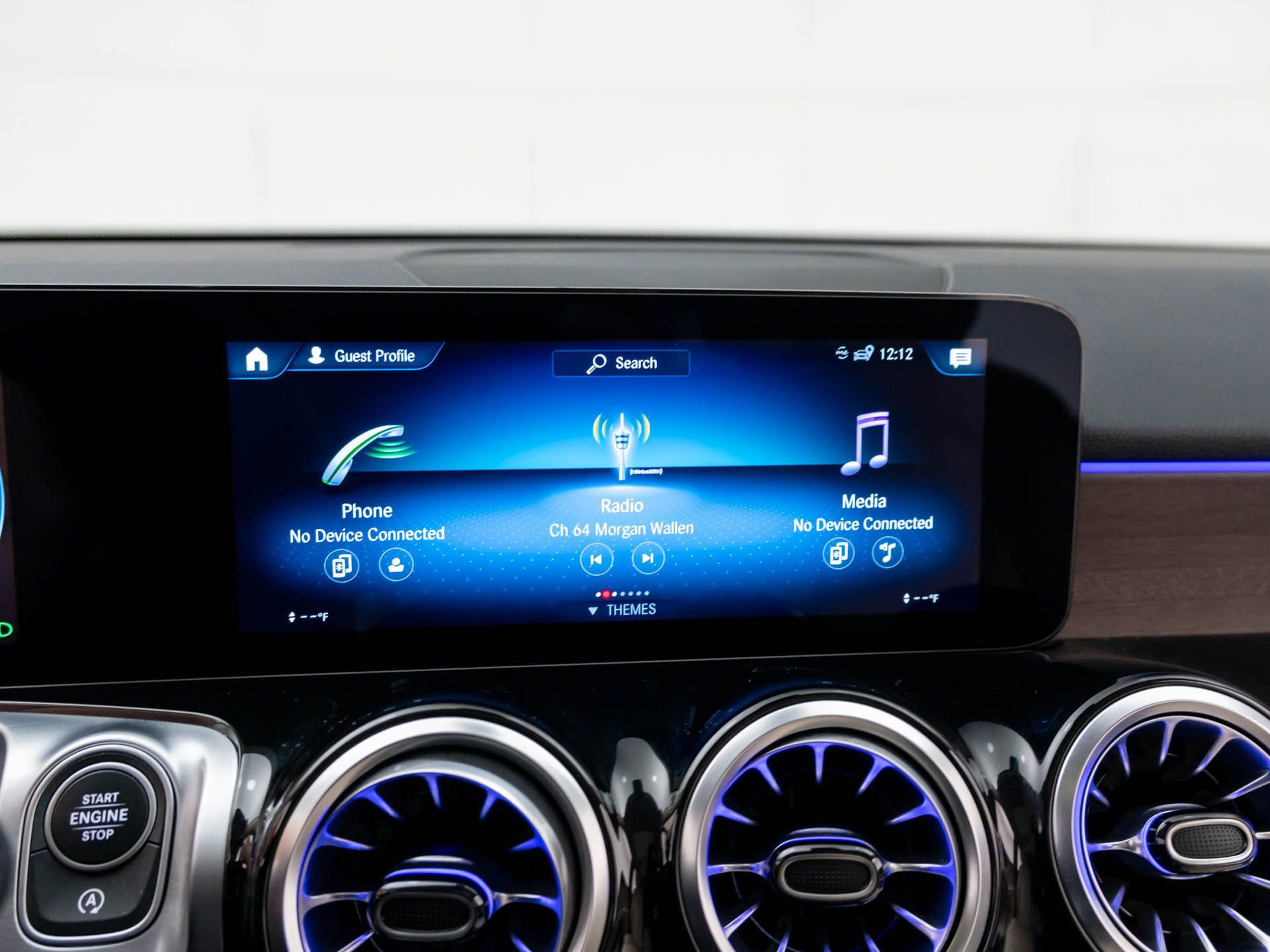 Used 2023 Mercedes-Benz GLB 250 4MATIC image 25