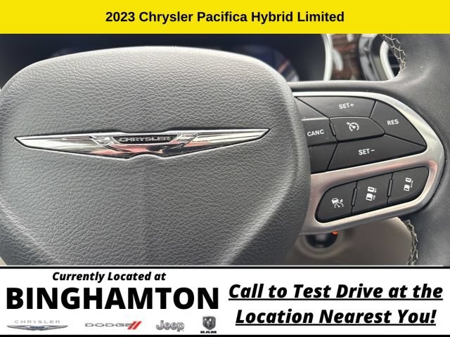 Used 2023 Chrysler Pacifica Limited FWD image 14