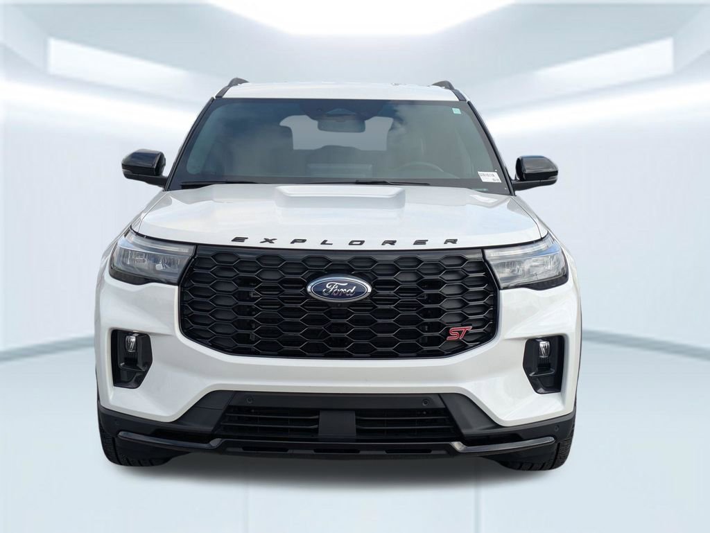Used 2025 Ford Explorer ST RWD image 10